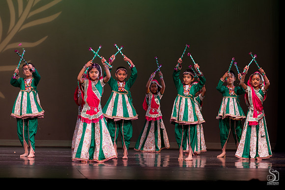 094_SakhiSangam2025_03 Jhumti Radha_8443