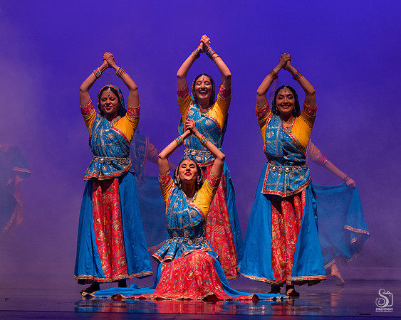 543_SakhiSangam2025_14 Medley_9704