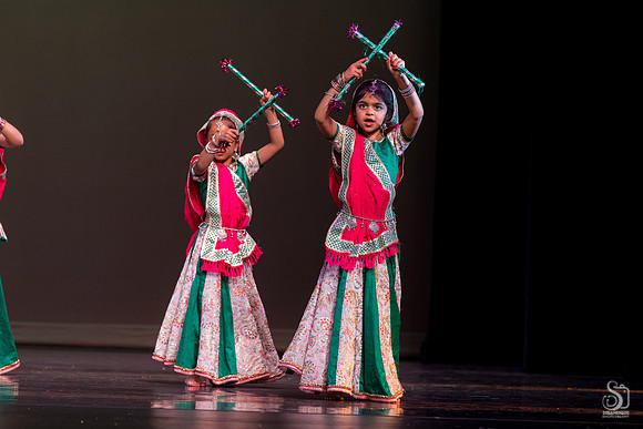 099_SakhiSangam2025_03 Jhumti Radha_8454