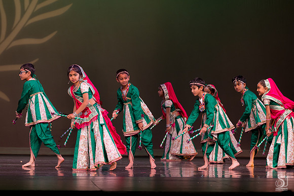 093_SakhiSangam2025_03 Jhumti Radha_8442