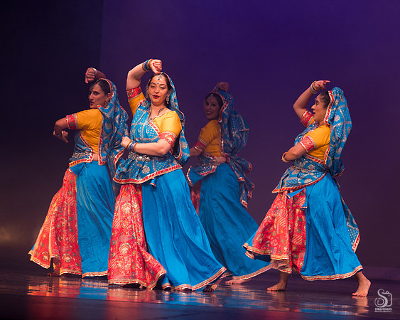 546_SakhiSangam2025_14 Medley_9712